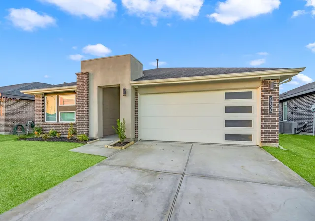 Photo 3 of Sale Pending at 29506 Gordon Sevilla St, Katy, TX 77494 | MLS# 48031745 | Listing updated on 2026-08-29