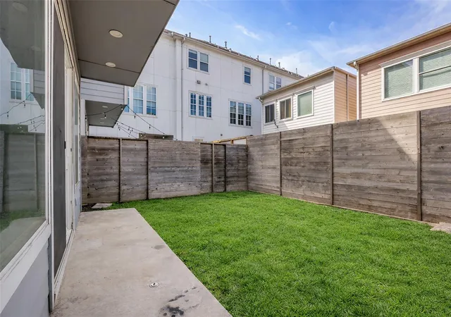 38th image of 1207 E 28th St, Houston, TX 77009 | MLS# 16824650