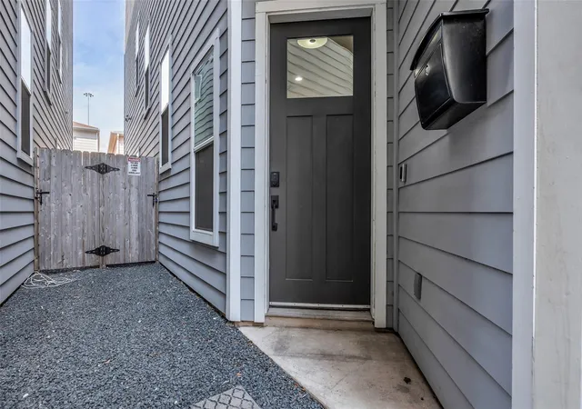 3rd image of 1207 E 28Th St, Houston, TX 77009 | MLS# 16824650