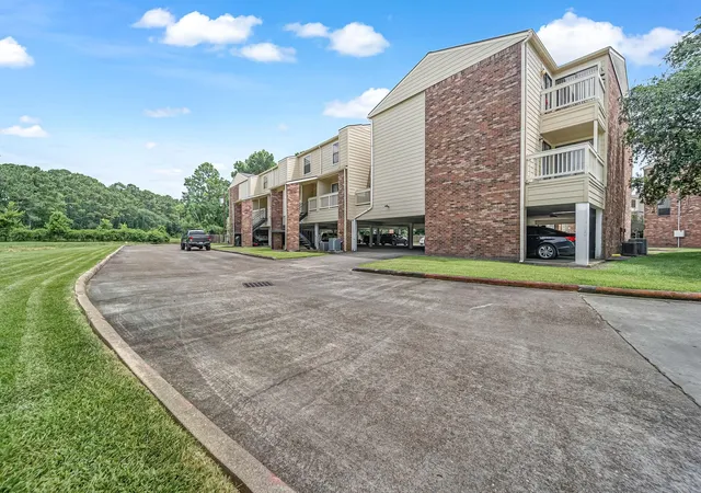 1st image of 2501 Gulf Fwy #256D, Dickinson, TX 77539 | MLS# 87014394