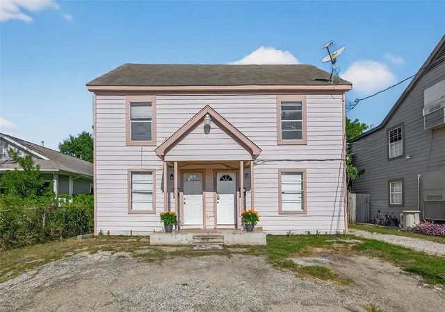 1st image of 7109 Myrtle St, Houston, TX 77087 | MLS# 98852954