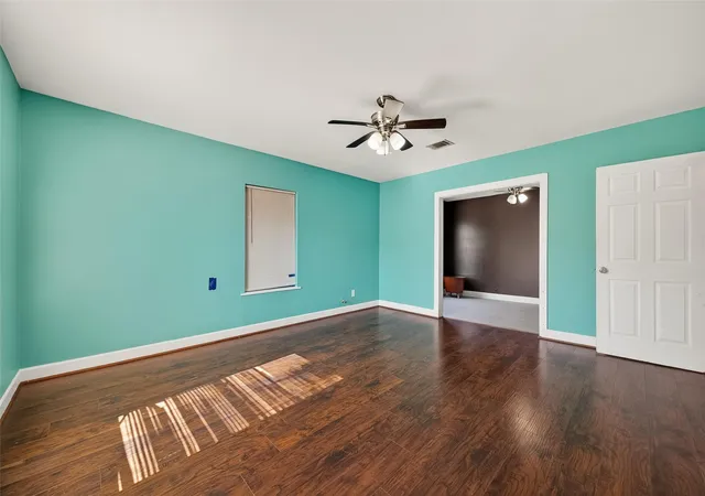 Photo 3 of Multi family home for sale at 7109 Myrtle St, Houston, TX 77087 | MLS# 98852954 | Listing updated on 2026-09-14