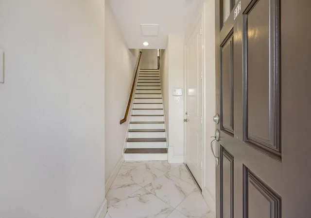Photo 2 of Townhouse for sale at 612 Delano St, Houston, TX 77003 | MLS# 82479497 | Listing updated on 2026-09-05