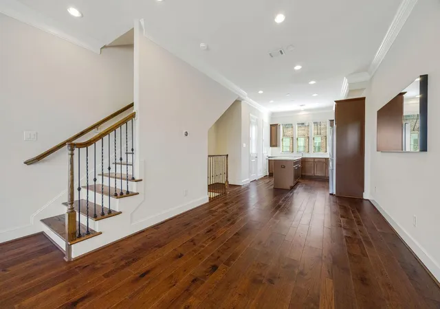Photo 4 of Townhouse for sale at 612 Delano St, Houston, TX 77003 | MLS# 82479497 | Listing updated on 2026-09-05