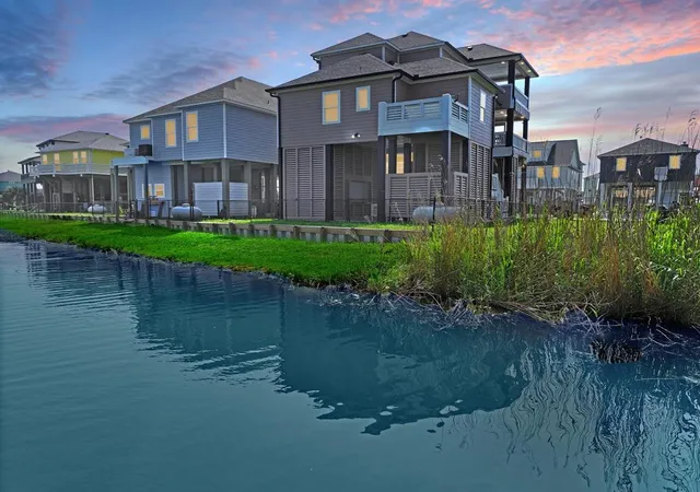 Photo 3 of Single family home for sale at 1983 Royalville Ct, Crystal Beach, TX 77650 | MLS# 49255928 | Listing updated on 2026-08-17