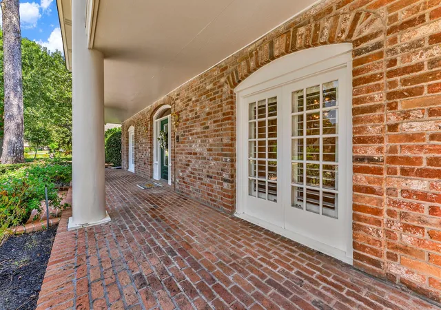 Photo 4 of Single family home for sale at 16014 Champion Dr, Spring, TX 77379 | MLS# 7252156 | Listing updated on 2026-09-22