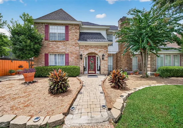 Photo 1 of Sale Pending at 1914 Wagon Gap Trl, Houston, TX 77090 | MLS# 5825629 | Listing updated on 2026-08-29
