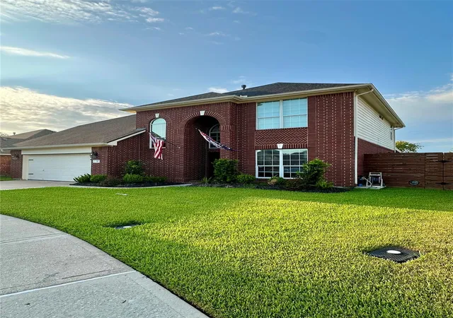 Photo 2 of Single family home for sale at 105 Kevin Ct, La Porte, TX 77571 | MLS# 63431630 | Listing updated on 2026-09-20