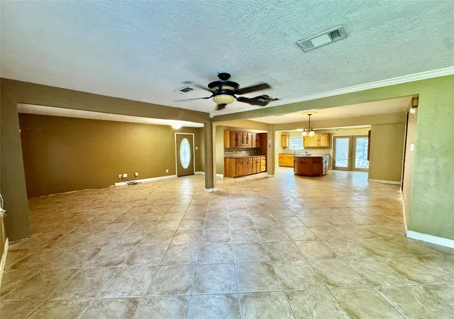 Homes for sale in Port Neches, TX | 2301 7Th St, Port Neches, TX 77651 | MLS# 34763289