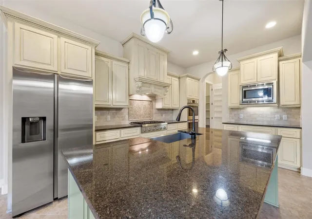 4th image of 6515 Fraser Point Ct, Spring, TX 77379 | MLS# 34858965