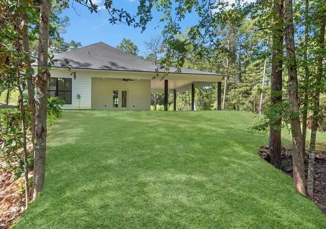 Photo 4 of Single family home for sale at 155 Victoria Dr, Brookeland, TX 75931 | MLS# 11246222 | Listing updated on 2026-10-02