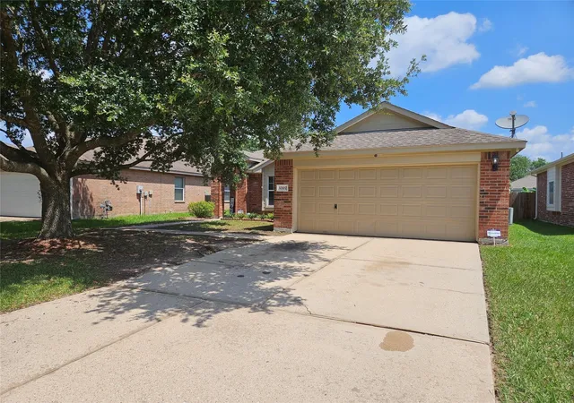 Homes for sale in Pinehurst, TX | 32102 Annice Ln, Pinehurst, TX 77362 | MLS# 23358427
