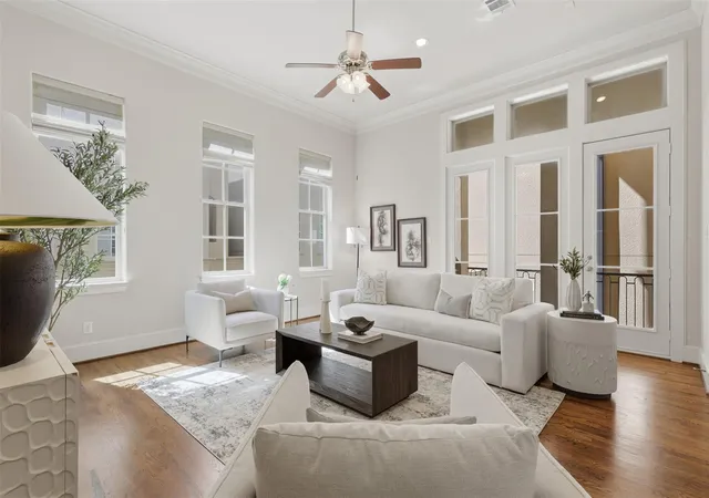 Photo 1 of Sale Pending at 1348 W 25th St, Houston, TX 77008 | MLS# 37998948 | Listing updated on 2026-09-17