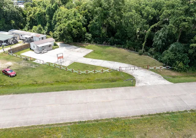 Photo 1 of Land for sale at 20920 Crosby Fwy, Crosby, TX 77532 | MLS# 93343880 | Listing updated on 2026-09-02
