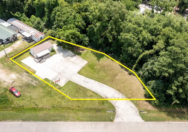 Photo 2 of Land for sale at 20920 Crosby Fwy, Crosby, TX 77532 | MLS# 93343880 | Listing updated on 2026-09-02