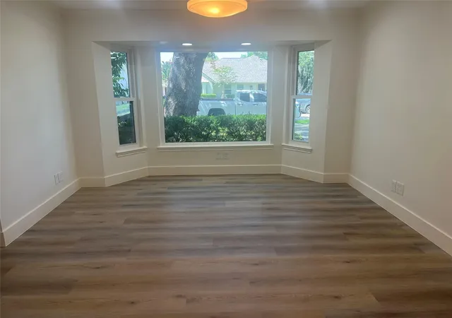 Photo 4 of Single family home for sale at 7819 Skyline Dr, Houston, TX 77063 | MLS# 71619145 | Listing updated on 2026-07-22