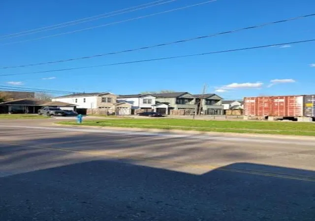 Photo 2 of Land for sale at 8013 N Main St, Houston, TX 77022 | MLS# 65831554 | Listing updated on 2026-09-17
