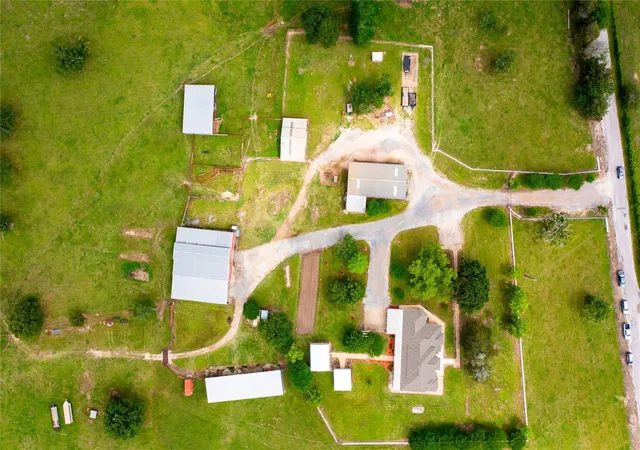 Homes for sale in Bedias, TX | 128 Duke Rd, Bedias, TX 77831 | MLS# 50017829