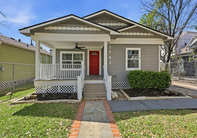 5th image of 1703 Ovid St, Houston, TX 77007 | MLS# 98496832
