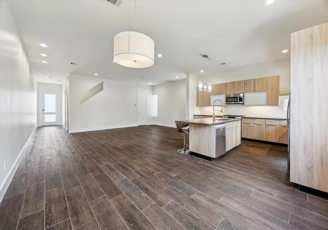 3rd image of 2220 Cortijo Pl, Houston, TX 77091 | MLS# 51369405