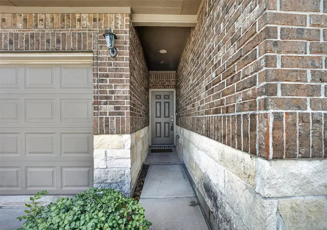 Photo 3 of Single family home for sale at 23715 Springwolf Dr, Spring, TX 77373 | MLS# 15903040 | Listing updated on 2026-08-25