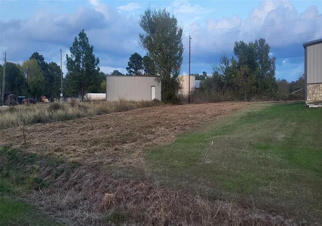 Photo 3 of Land for sale at Tbd Oak Crst Dr, Livingston, TX 77351 | MLS# 86552583 | Listing updated on 2026-08-23