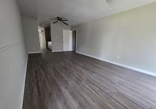 5th image of 12738 Shannon Hills Dr, Houston, TX 77099 | MLS# 98886955