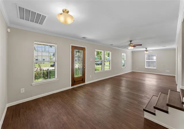 Photo 4 of Single family home for sale at 3810 Alberta St, Houston, TX 77021 | MLS# 38450513 | Listing updated on 2026-08-28