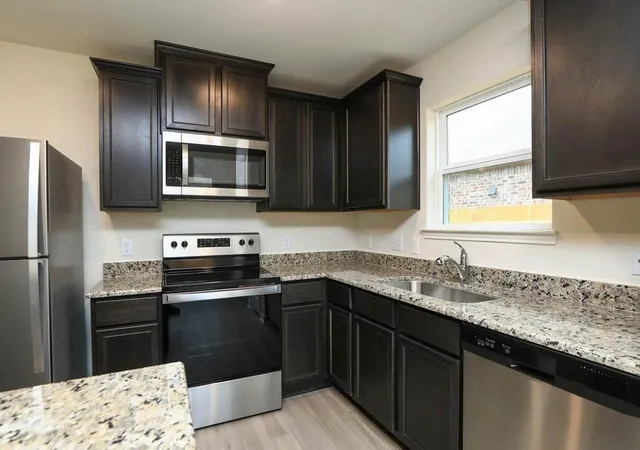 Photo 3 of Single family home for sale at 412 Bracken Hill Dr, Katy, TX 77493 | MLS# 55830746 | Listing updated on 2026-09-17