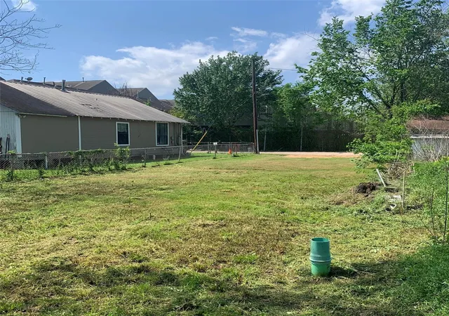 Land for sale at 3 Bace Ct, Houston, TX 77007 | MLS# 36241557