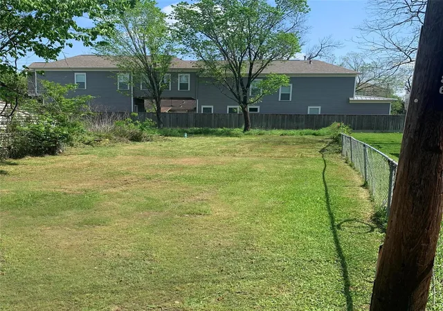 Photo 3 of Land for sale at 3 Bace Ct, Houston, TX 77007 | MLS# 36241557 | Listing updated on 2026-06-09