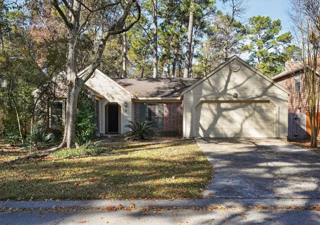 Photo 1 of Single family home for sale at 10 Greenbud Ct, Spring, TX 77380 | MLS# 14408285 | Listing updated on 2026-08-01