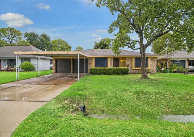 Photo 1 of Sale Pending at 2717 Wisdom Dr, Deer Park, TX 77536 | MLS# 60544024 | Listing updated on 2026-09-16