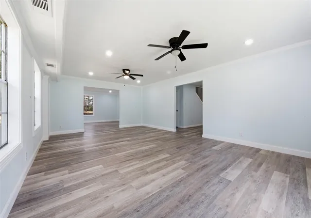 4th image of 410 Oak Knoll Rd, Cleveland, TX 77328 | MLS# 50826920