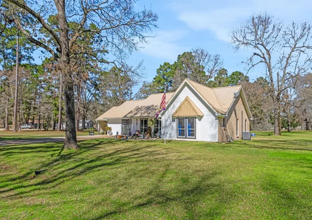 Photo 3 of Single family home for sale at 144 Thornton, Trinity, TX 75862 | MLS# 14888671 | Listing updated on 2026-08-27