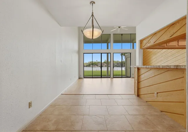 3rd image of 134 April Point Dr S, Montgomery, TX 77356 | MLS# 91461138