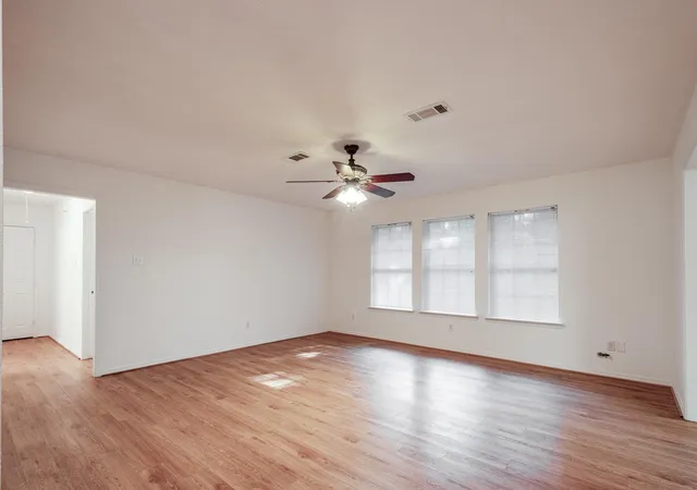 5th image of 27 County Road 3371, Cleveland, TX 77327 | MLS# 16512148