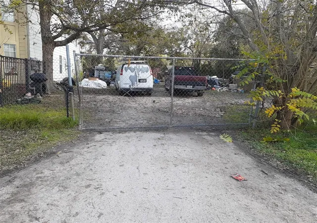 Photo 3 of Land for sale at 00 Friendly Rd, Houston, TX 77093 | MLS# 27549642 | Listing updated on 2025-12-17