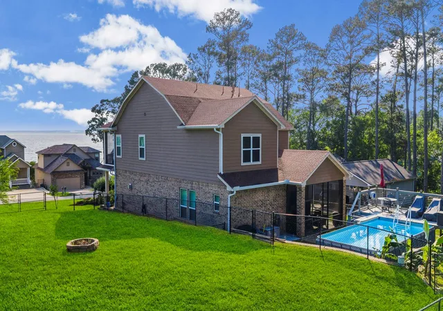 3rd image of 265 Bridgelanding, Onalaska, TX 77360 | MLS# 81009604