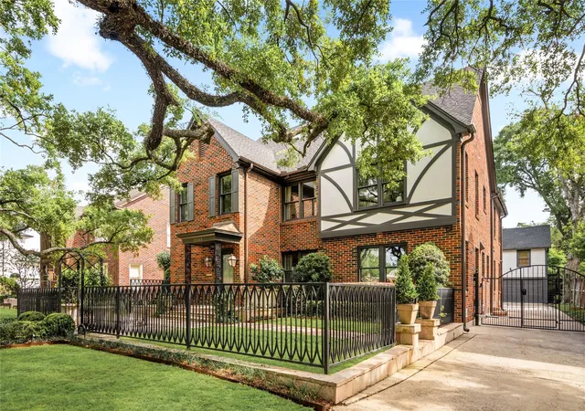 50th image of 2035 South Blvd, Houston, TX 77098 | MLS# 23436154