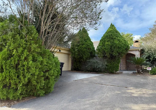 Photo 1 of Single family home for sale at 12734 Ashford Chase Dr, Houston, TX 77082 | MLS# 16589868 | Listing updated on 2026-07-29