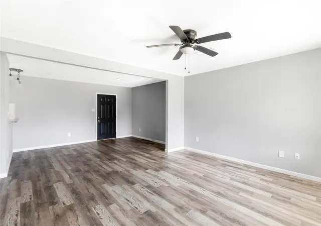 5th image of 234 Bay Oaks Dr, La Porte, TX 77571 | MLS# 59499388