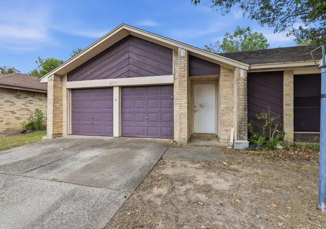 Photo 3 of Single family home for sale at 21110 Fernhollow Ln, Spring, TX 77388 | MLS# 9607219 | Listing updated on 2026-08-28