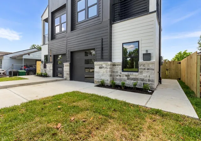 Homes for sale in Houston, TX | 5302 San Juan St #A/B, Houston, TX 77020 | MLS# 51730635