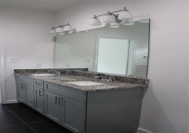 Photo 4 of Single family home for sale at 304 Carlos Leal Dr, Dayton, TX 77535 | MLS# 29034543 | Listing updated on 2026-07-21