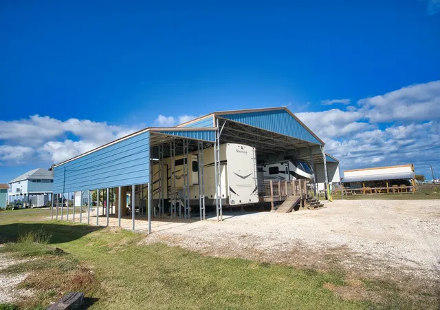 3rd image of 663 Blue Water Blvd, Bay City, TX 77414 | MLS# 13721789