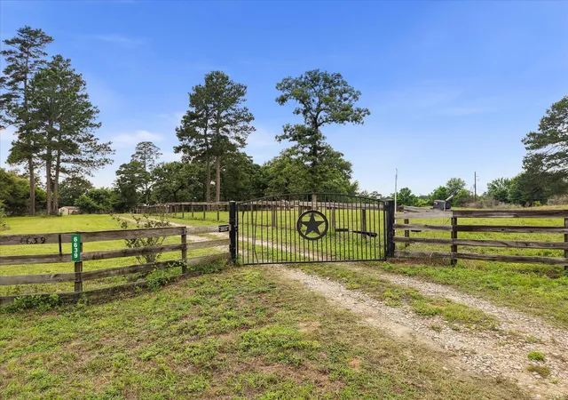 Homes for sale in Navasota, TX | 6639 Millstone Dr, Navasota, TX 77868 | MLS# 9200356
