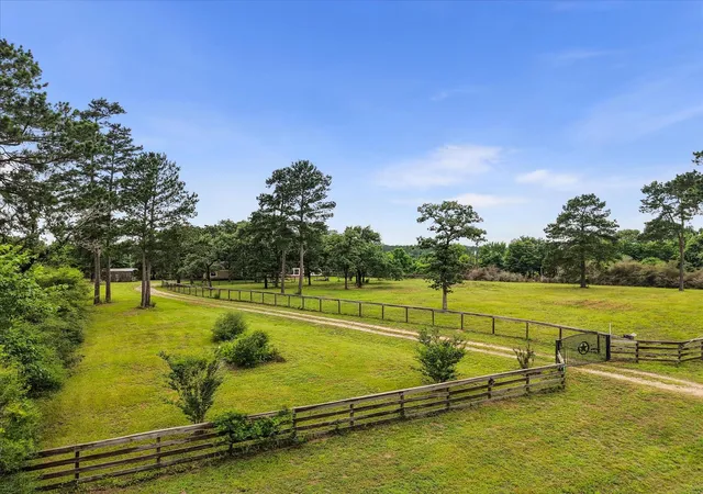Homes for sale in Navasota, TX | 6639 Millstone Dr, Navasota, TX 77868 | MLS# 9200356