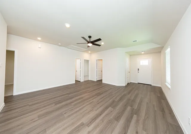 Photo 4 of Single family home for sale at 13643 Kit Run, Splendora, TX 77372 | MLS# 56152554 | Listing updated on 2026-10-08