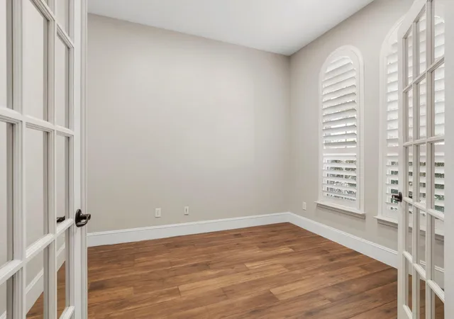 4th image of 155 W Wading Pond Cir, Tomball, TX 77375 | MLS# 23968741